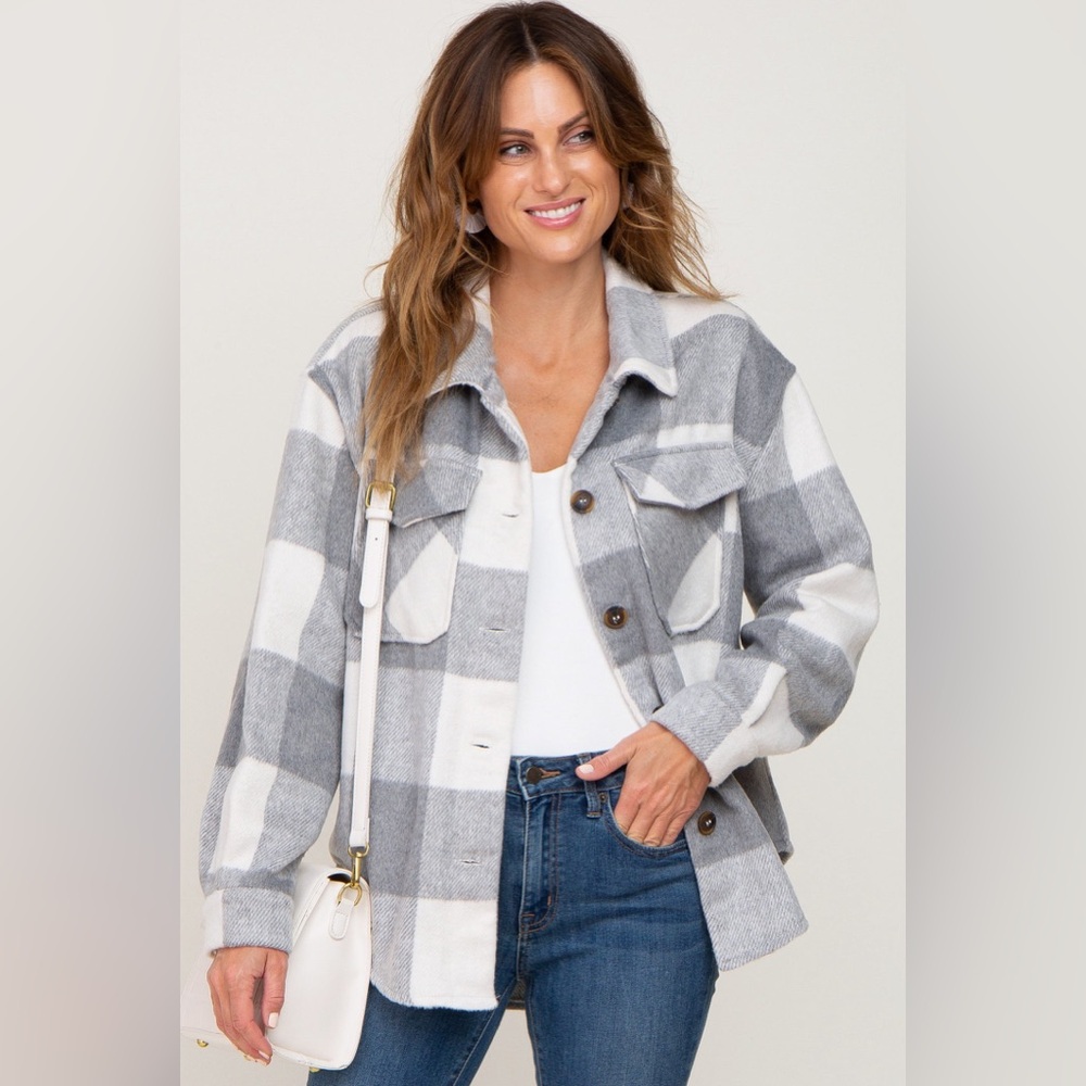 Grey Plaid Knit Maternity Shirt Jacket LIKE NEW